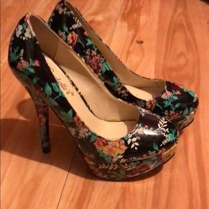 Floral print shoes